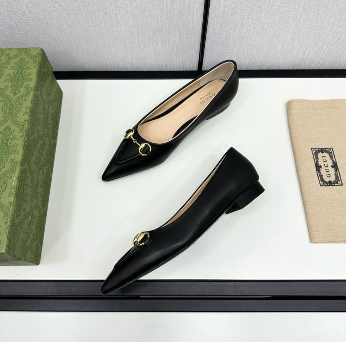 Gucci Horsebit Pointed-Toe Pump