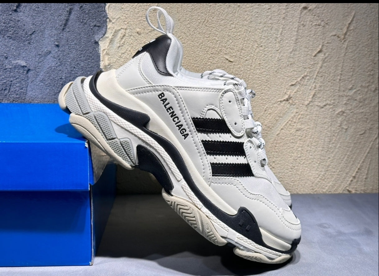 Balenciaga x adidas Triple S – White / Black