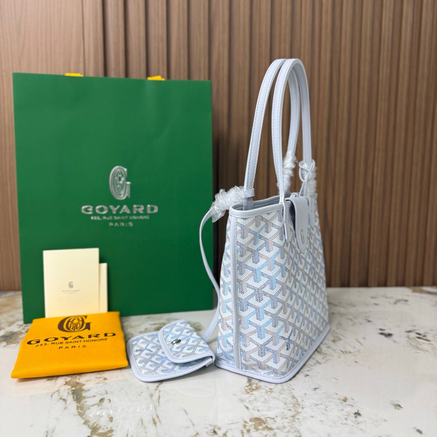 Goyard Anjou Mini – Branco & Azul Pastel