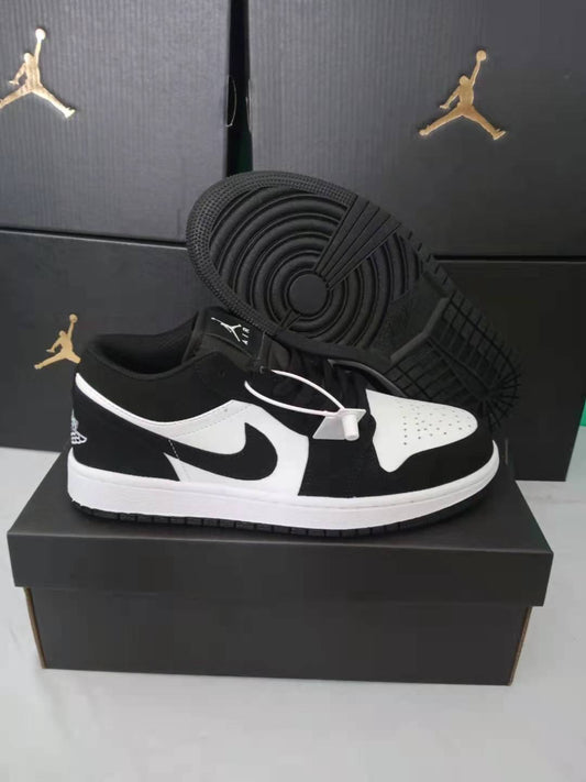Nike Air Jordan 1 Low – Black / White