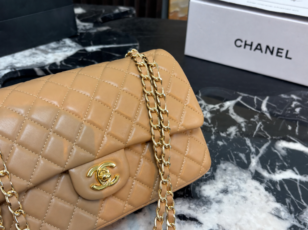 CHANEL Classic 11.12 Handbag (Classic Flap)