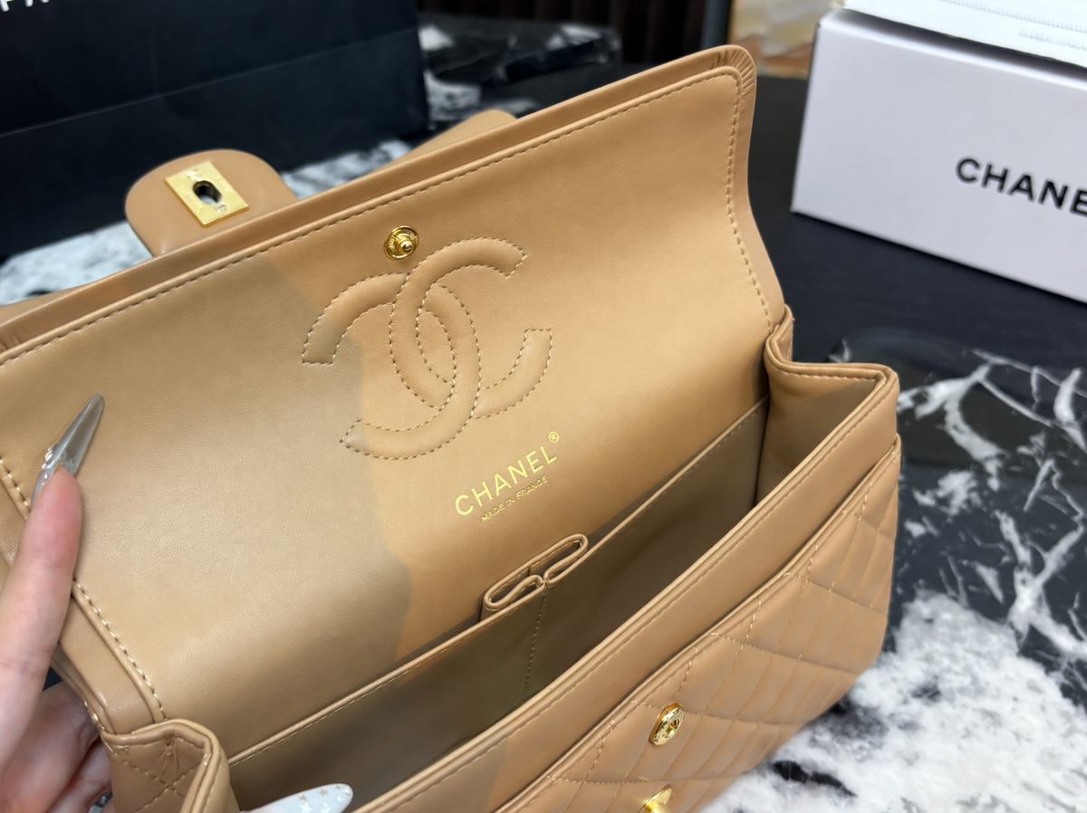 CHANEL Classic 11.12 Handbag (Classic Flap)