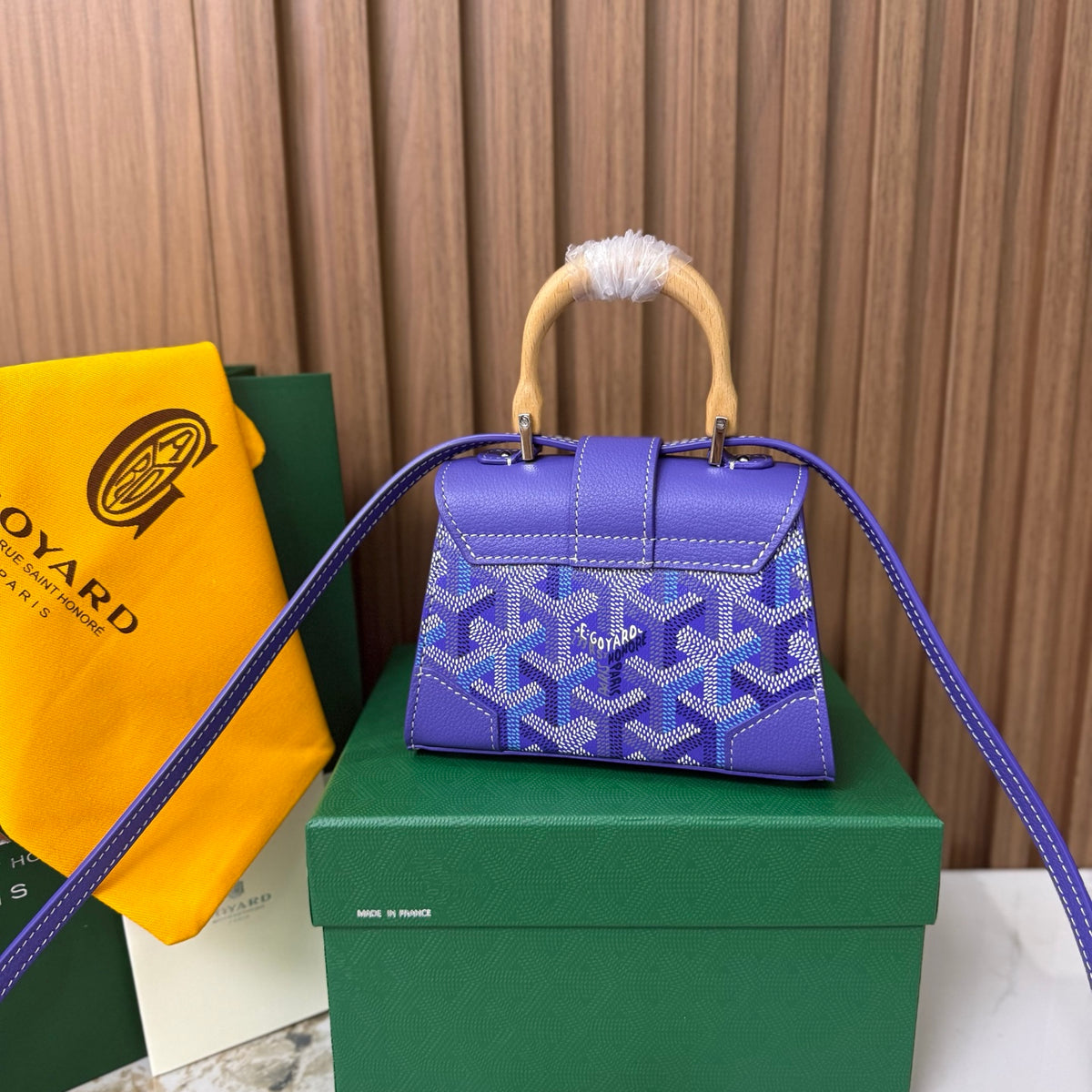 Goyard Saïgon Mini – Azul com Pega em Madeira