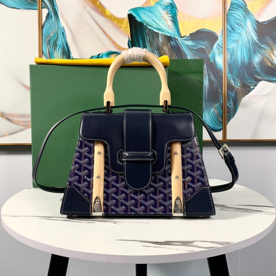Goyard Saïgon Structuré – Azul-Marinho com Pega em Madeira