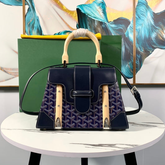 Goyard Saïgon Structuré – Azul-Marinho com Pega em Madeira