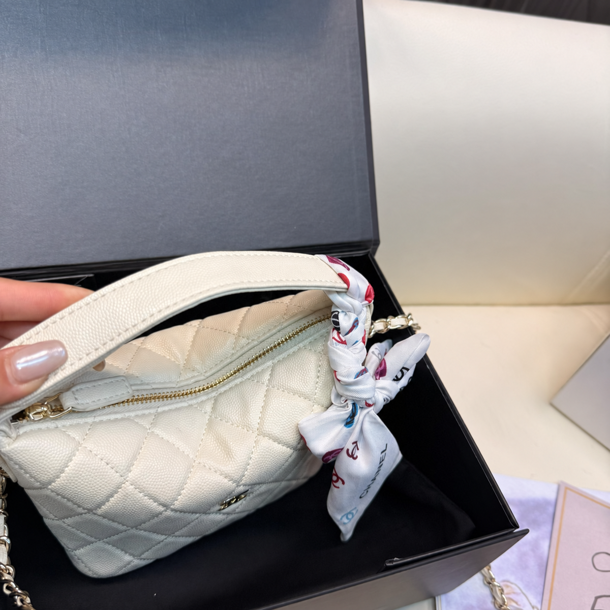 CHANEL SMALL VANITY CASE WITH CHAIN – WHITE