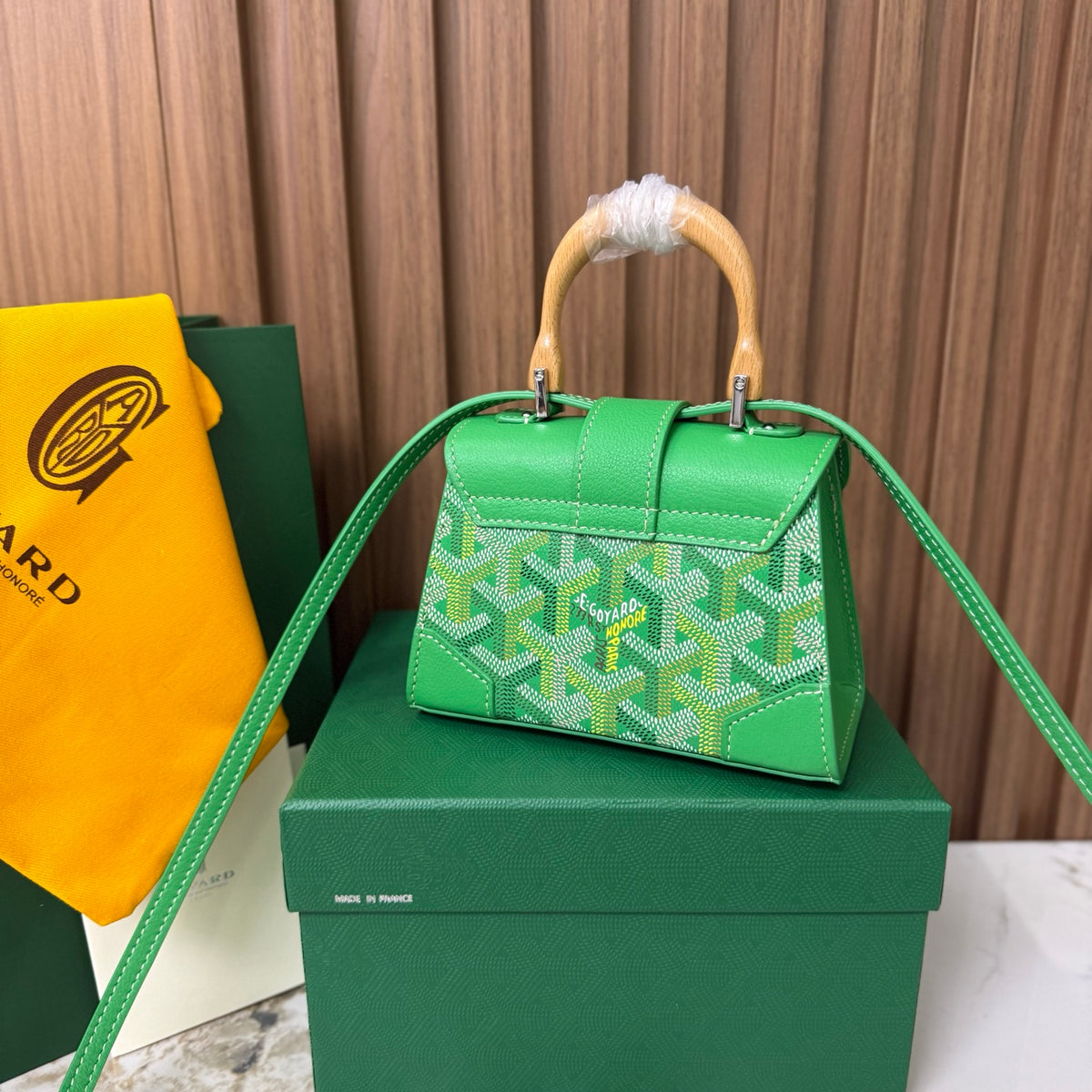 Goyard Saïgon Mini – Verde com Pega em Madeira
