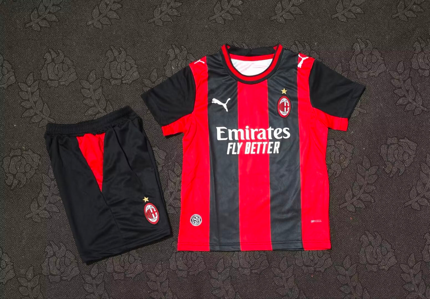 AC Milan Home Jersey 26/27 Kit Infantil