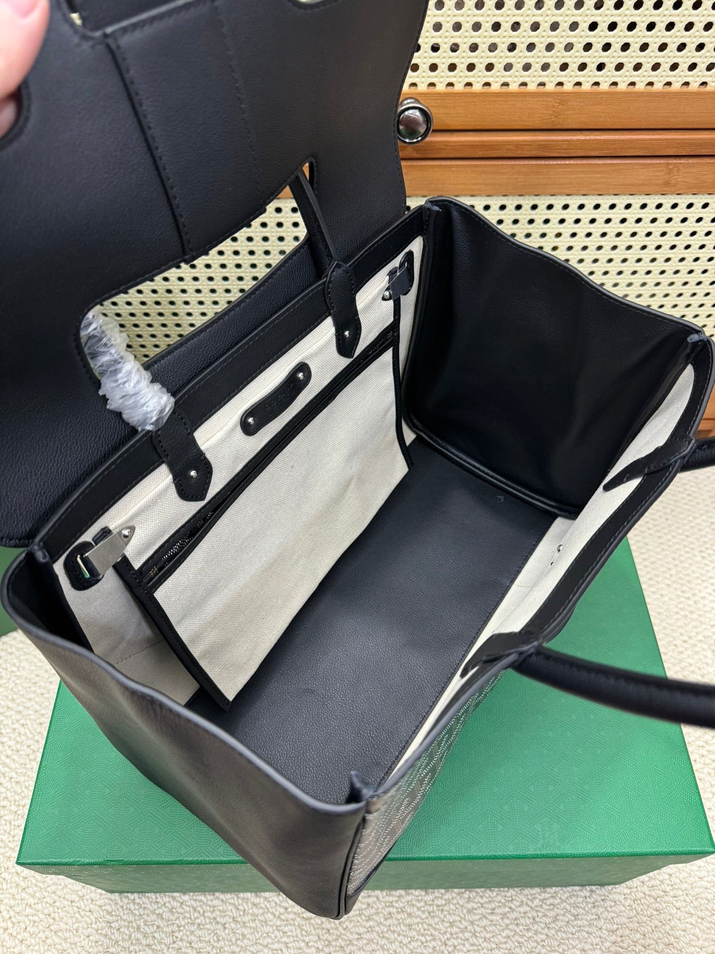 Goyard Saïgon Estructurado – Negro y Gris
