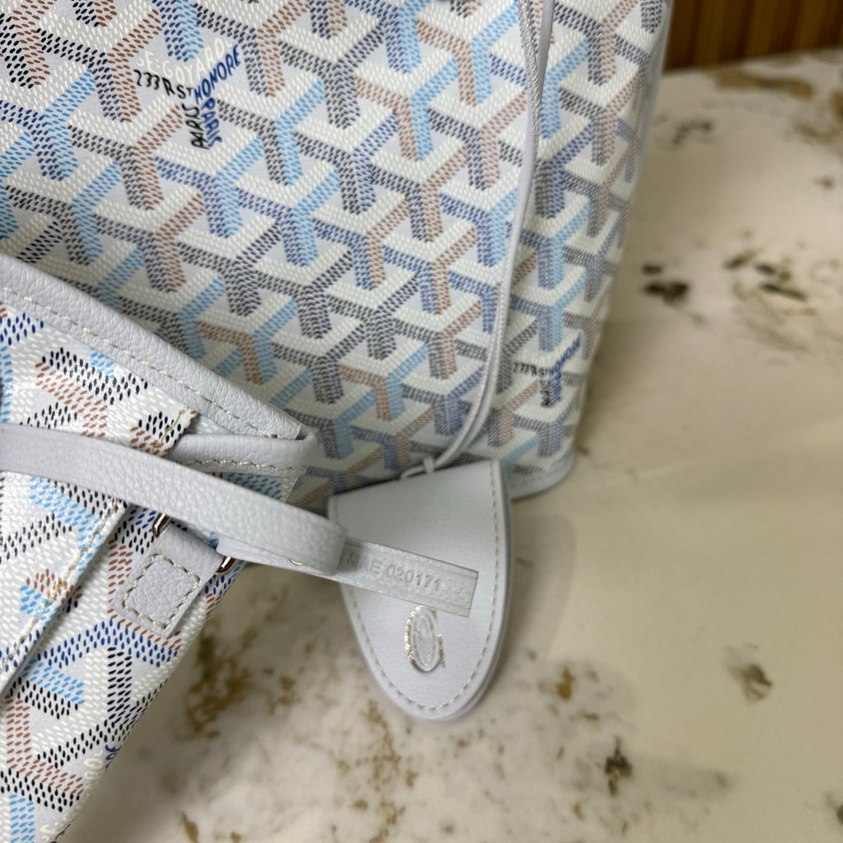 Goyard Anjou Mini – Branco & Azul Pastel
