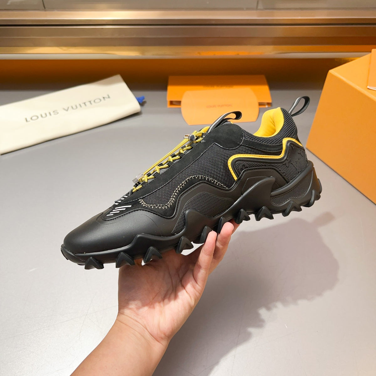 LOUIS VUITTON LV RUNNER TATIC–STYLE – BLACK / YELLOW