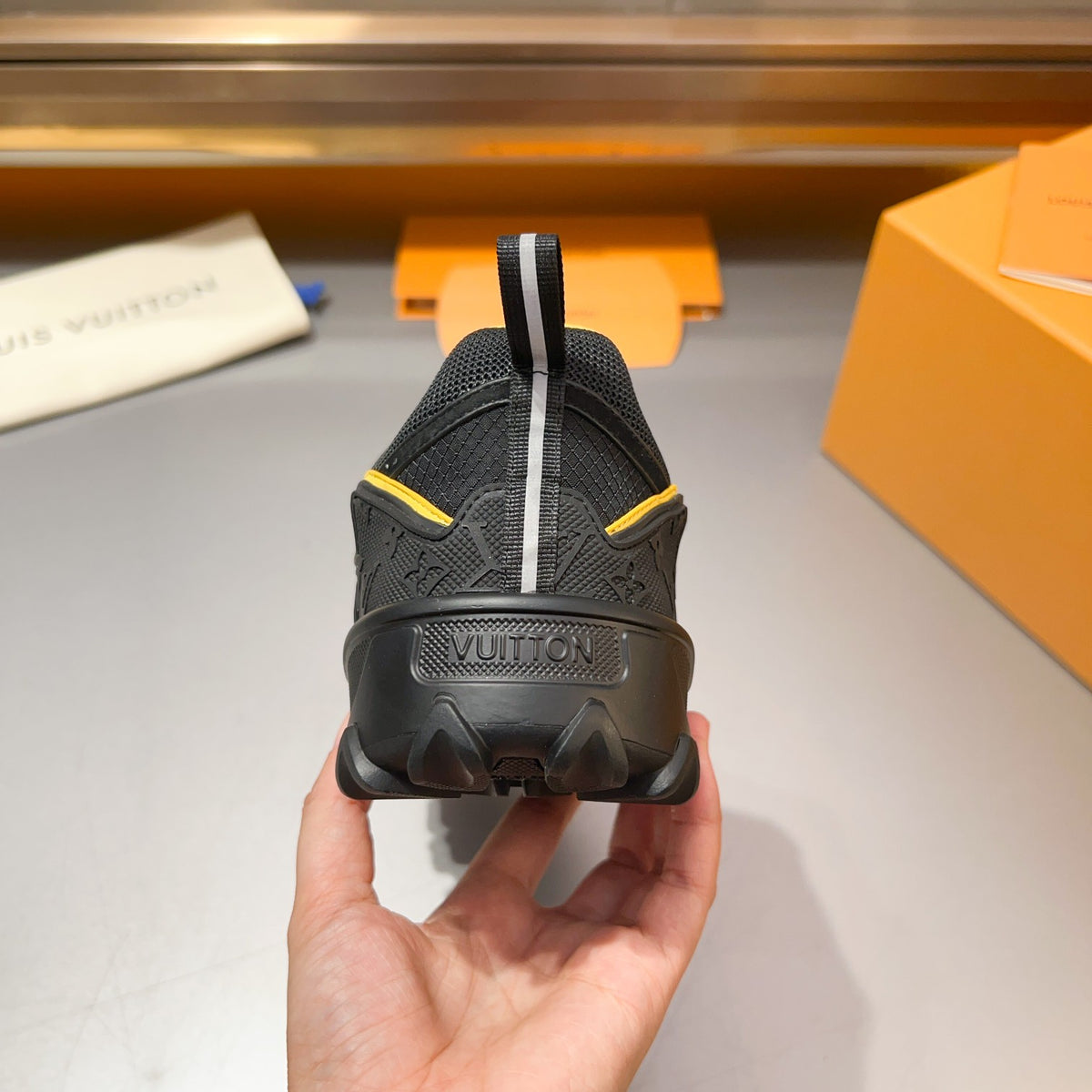 LOUIS VUITTON LV RUNNER TATIC–STYLE – BLACK / YELLOW