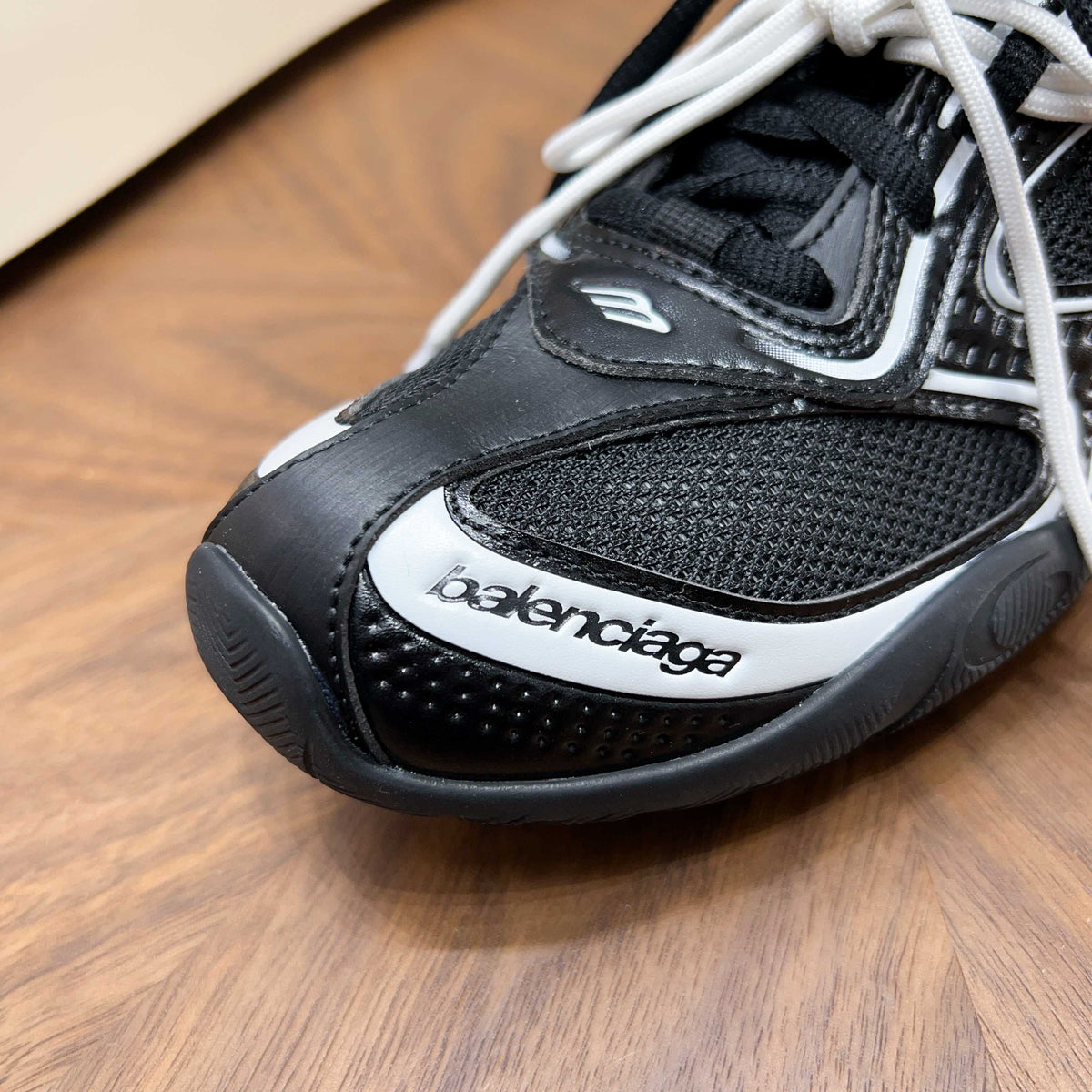 BALENCIAGA RADAR – BLACK / GREY / WHITE