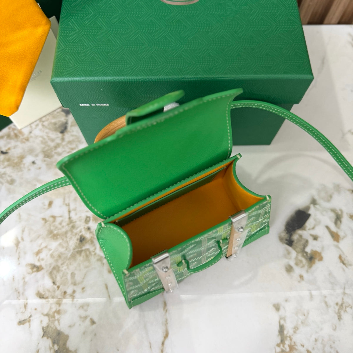 Goyard Saïgon Mini – Verde com Pega em Madeira