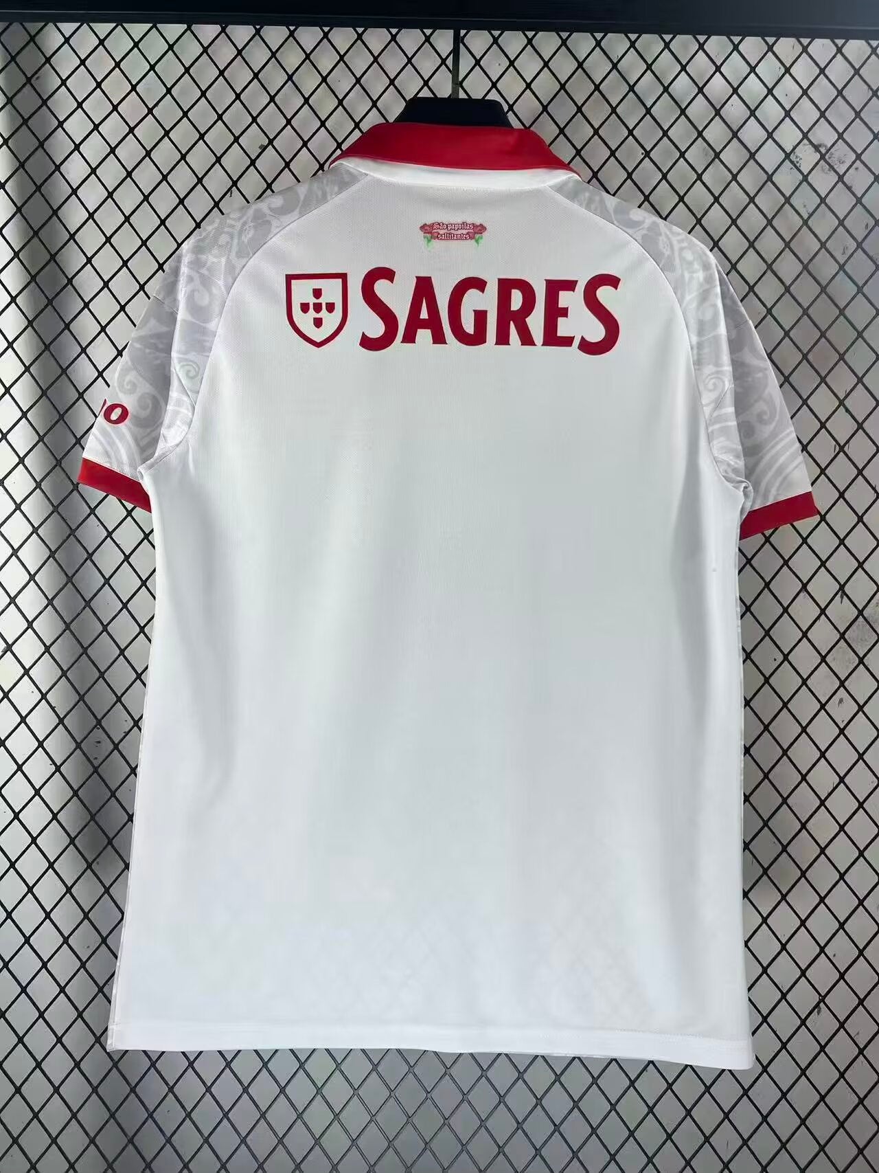 SL Benfica Visita 26/27 – Blanca