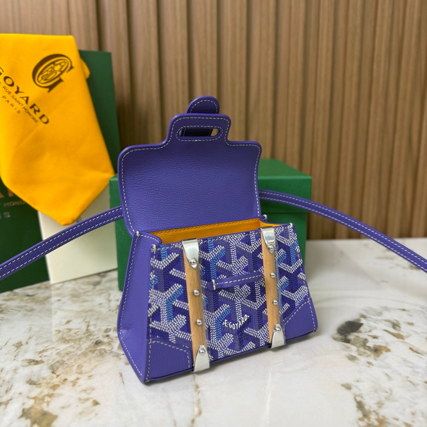 Goyard Saïgon Mini – Azul com Pega em Madeira