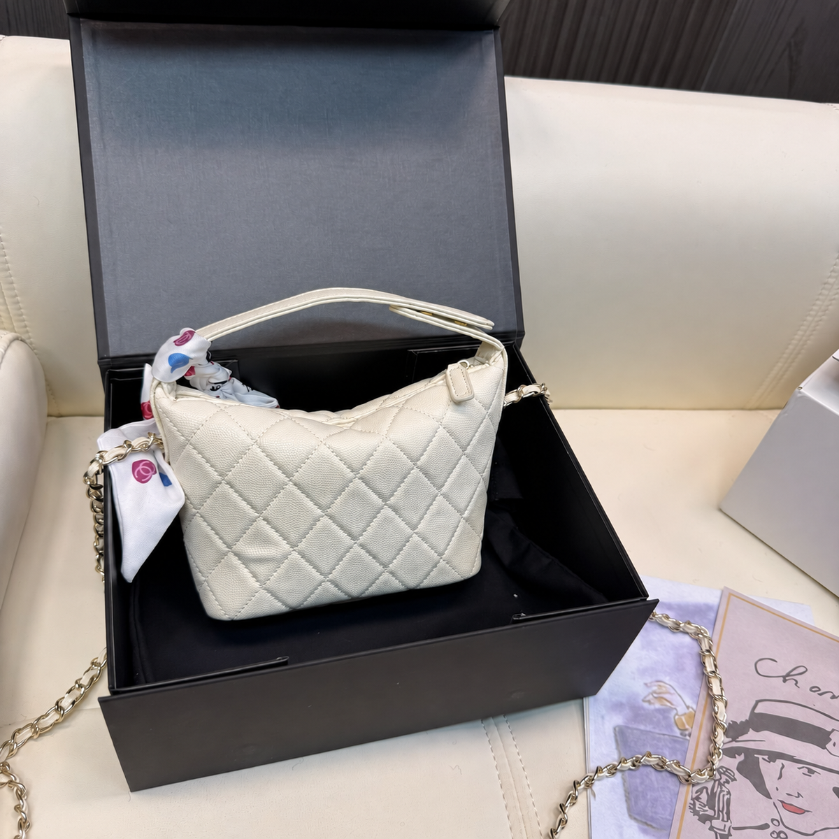 CHANEL SMALL VANITY CASE WITH CHAIN – WHITE