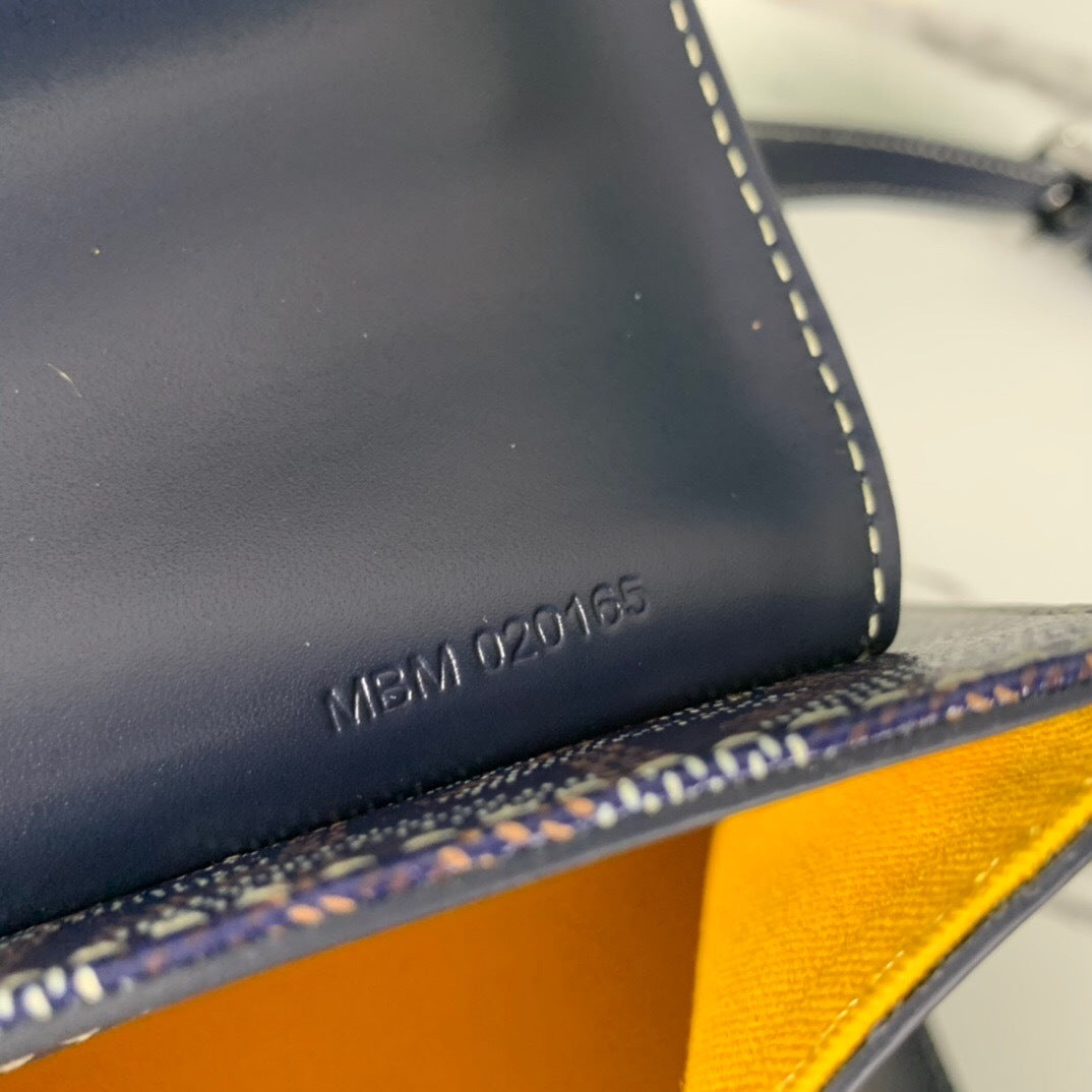 Goyard Saïgon Structuré – Azul-Marinho com Pega em Madeira