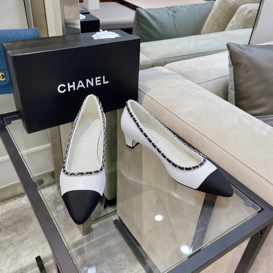 CHANEL Chain-Trim Cap-Toe Pumps