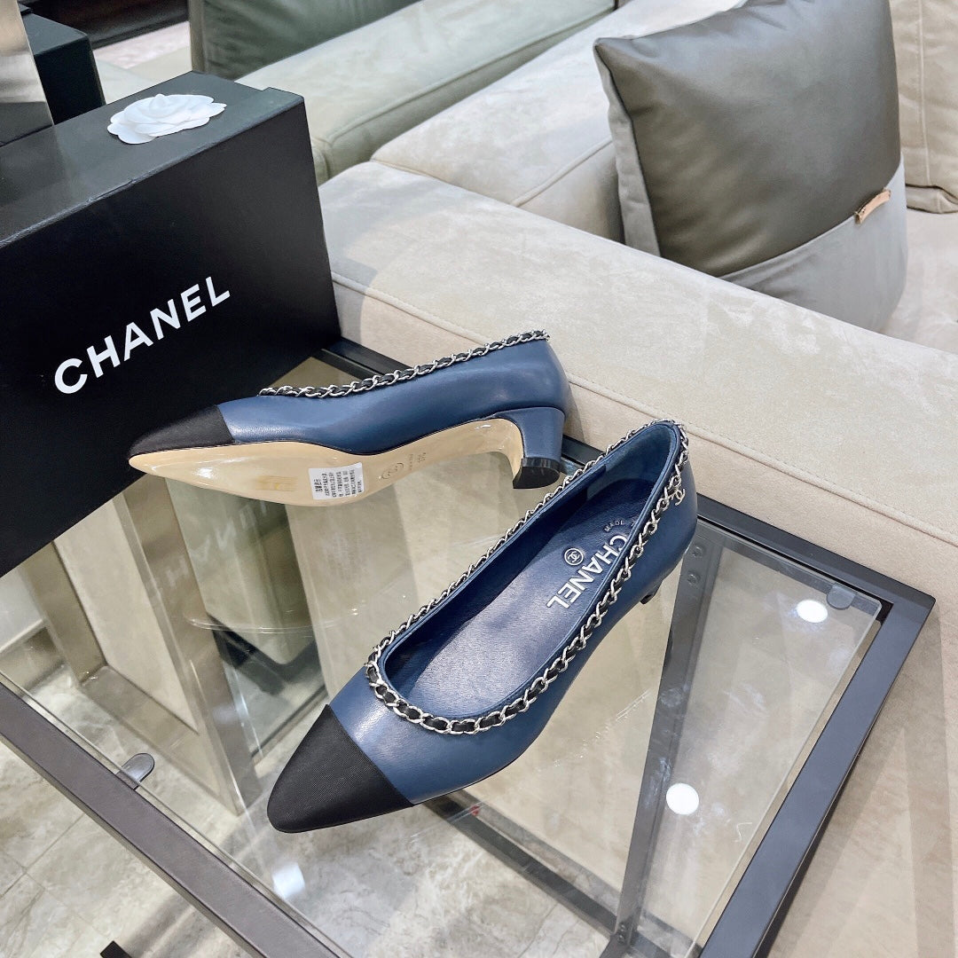 CHANEL Chain-Trim Cap-Toe Pumps