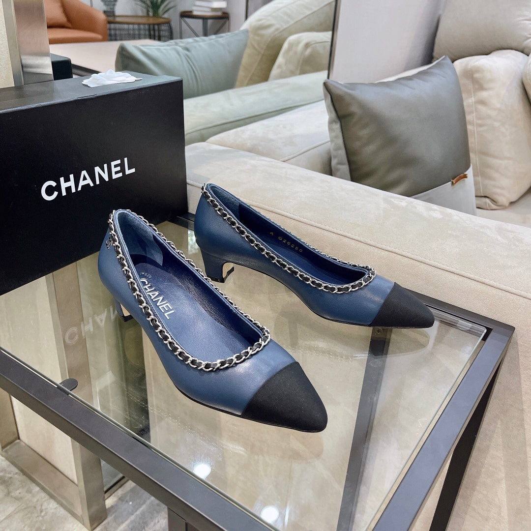 CHANEL Chain-Trim Cap-Toe Pumps