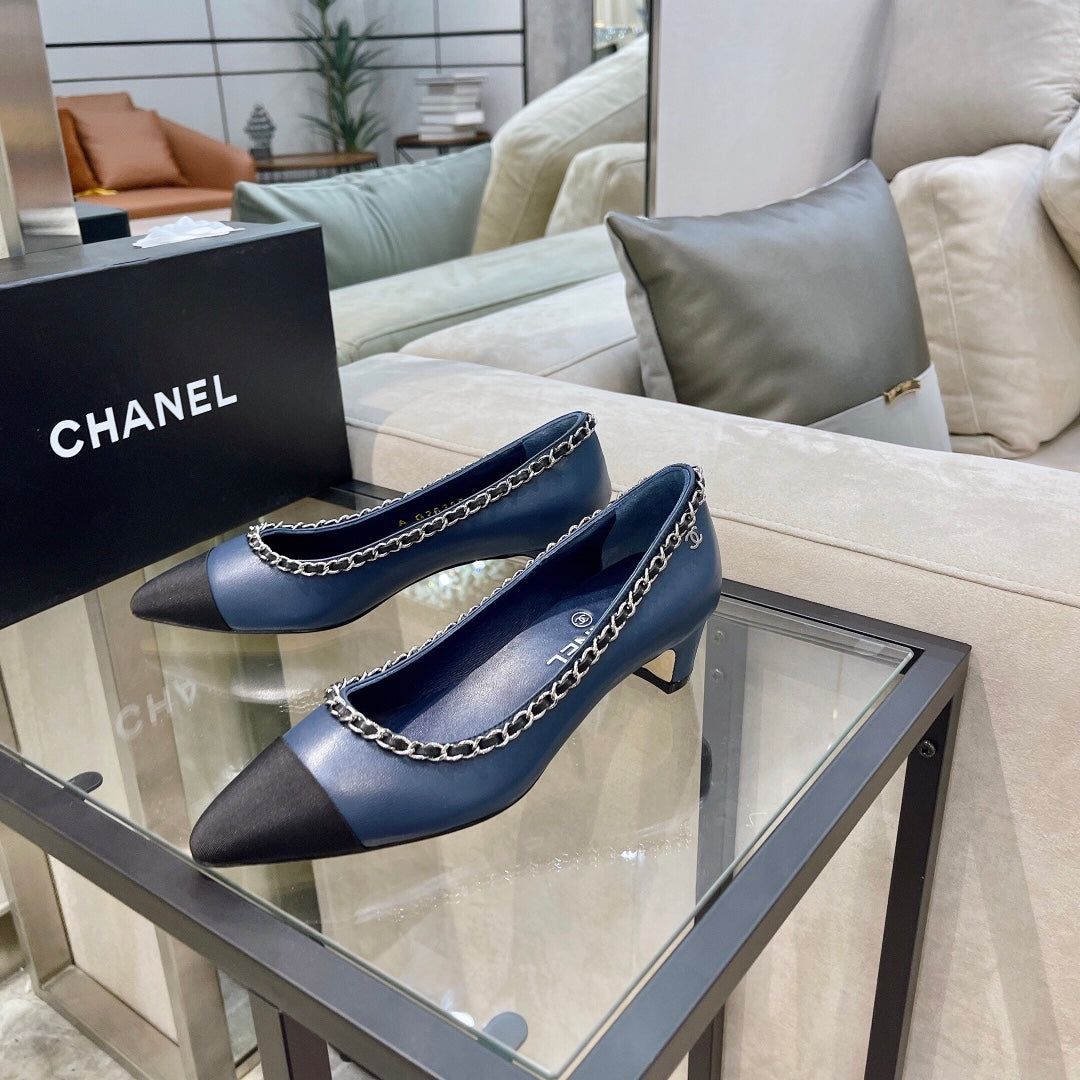 CHANEL Chain-Trim Cap-Toe Pumps