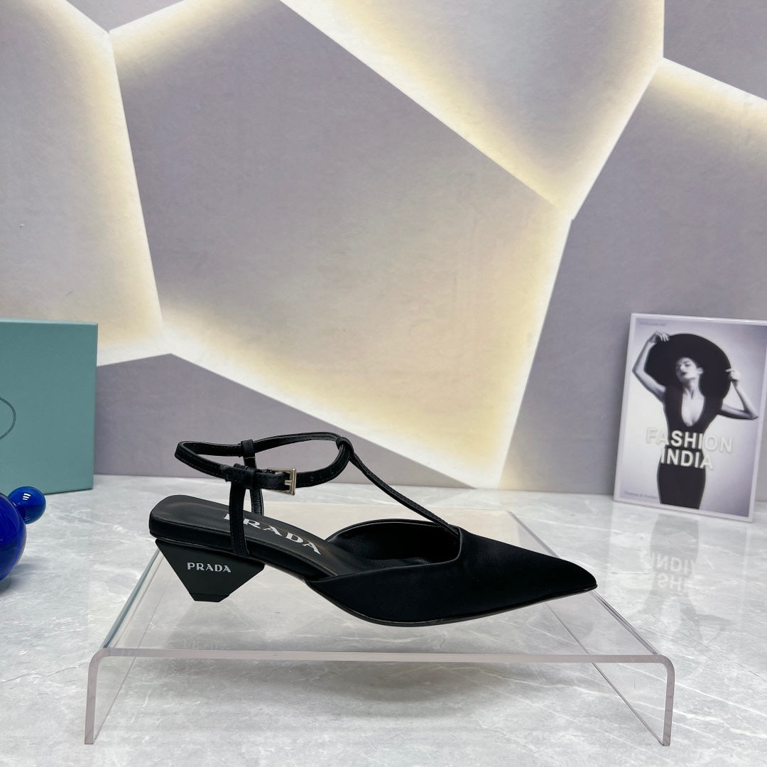 PRADA POINTED-TOE ANKLE-STRAP PUMPS – BLACK