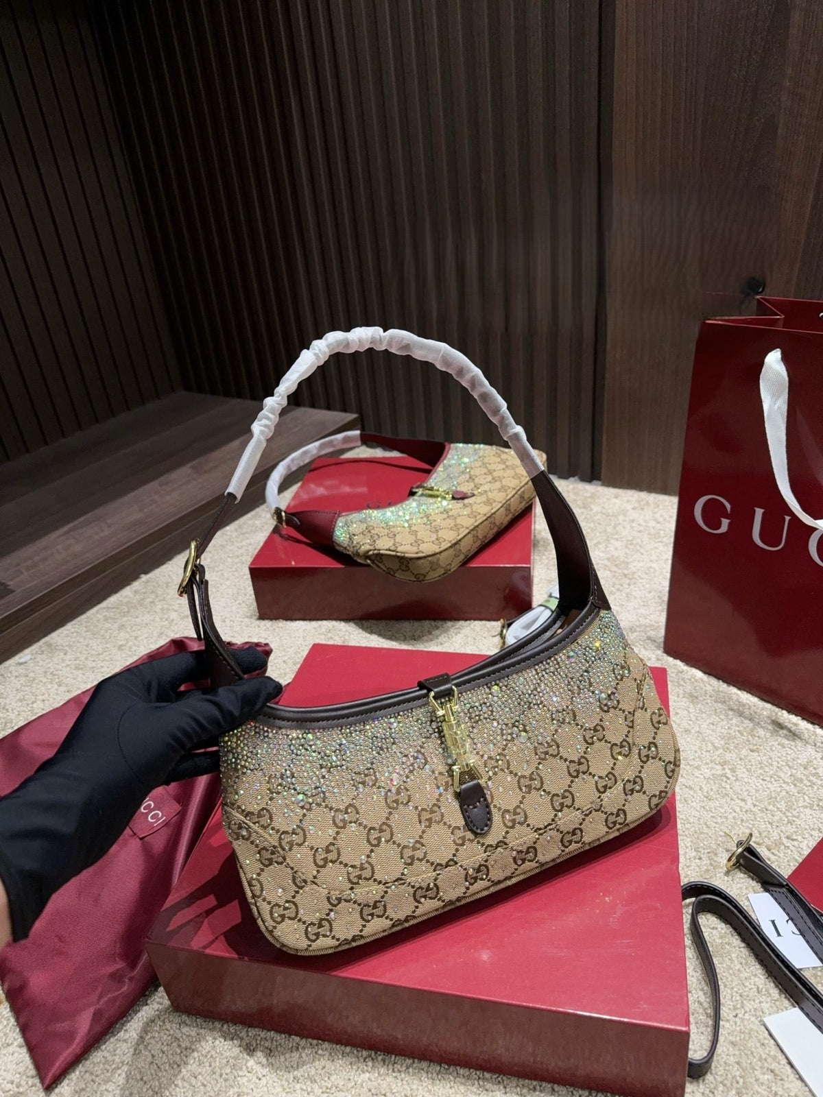GUCCI JACKIE 1961 GG CRYSTAL – CAMEL / EBONY