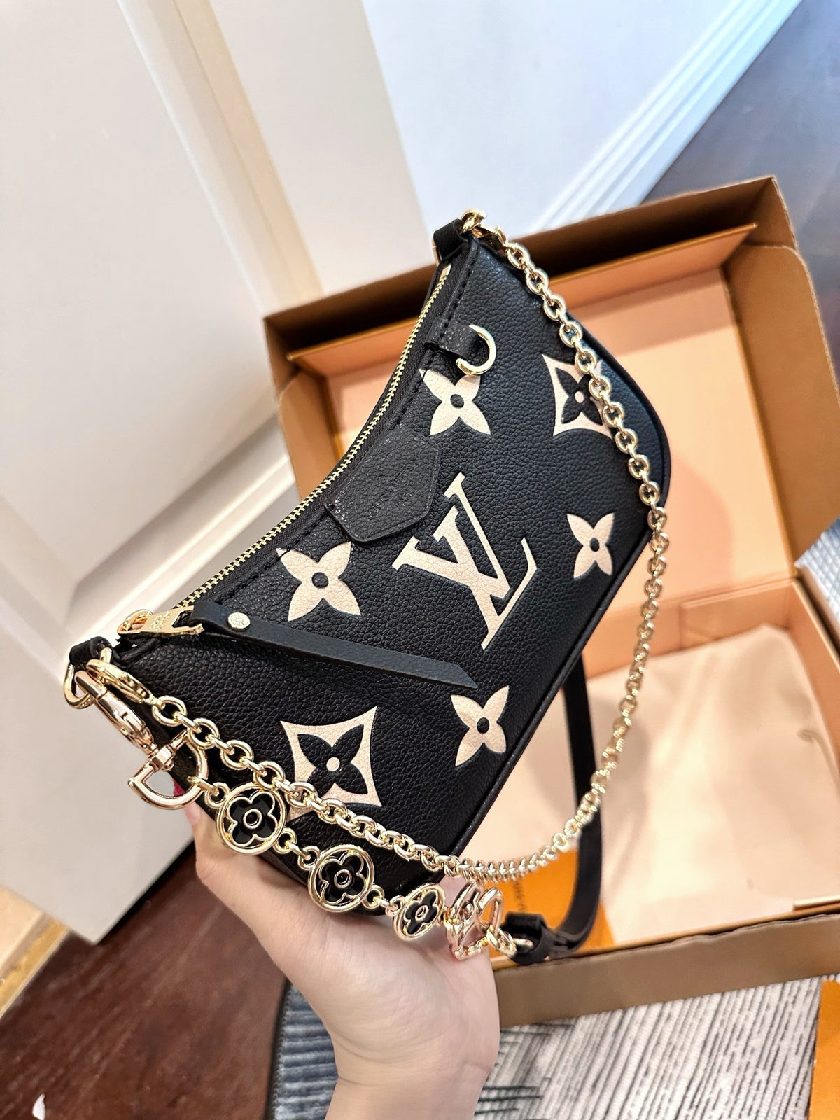 Louis Vuitton Multi Pochette Accessoires – Bicolor Monogram Empreinte Black/Cream