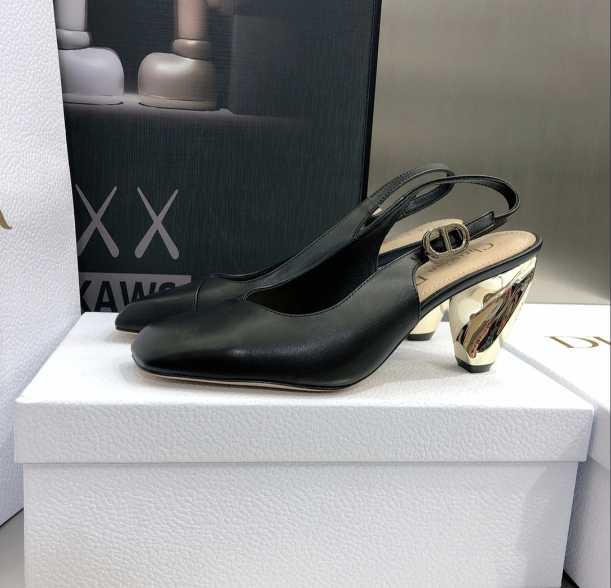 Dior Black Slingback Pump – Sculptural Gold Heel