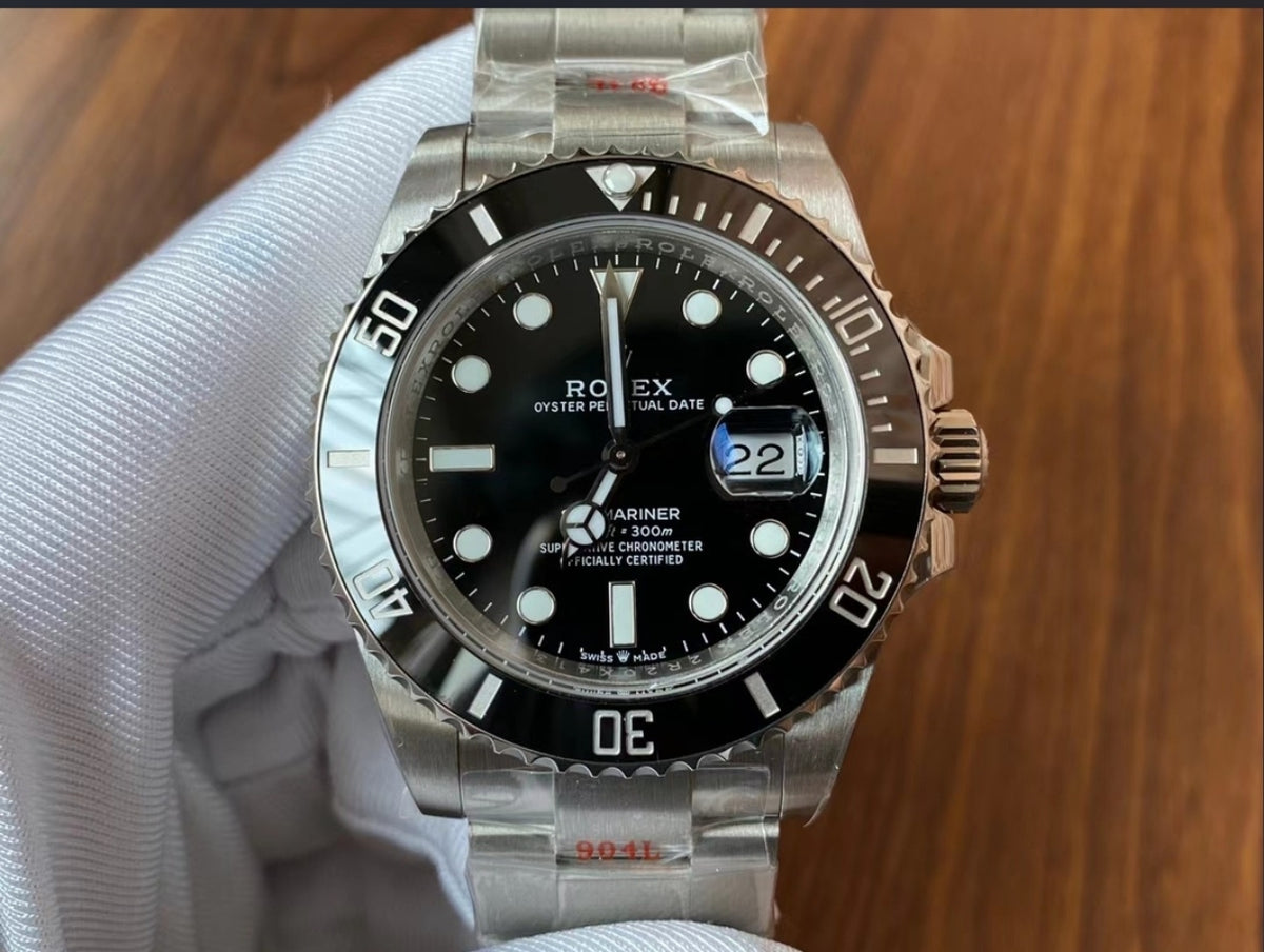 Rolex Submariner Date
