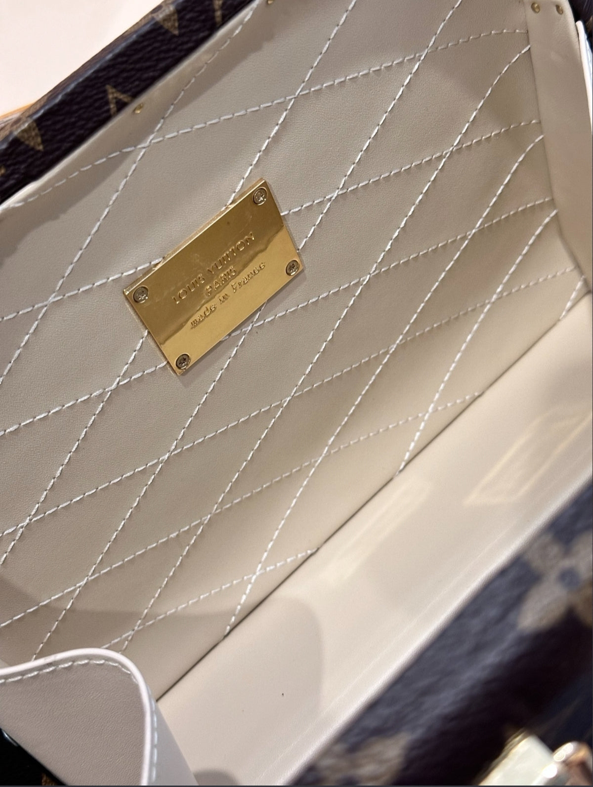 Louis Vuitton Alma Trunk BB – Monogram