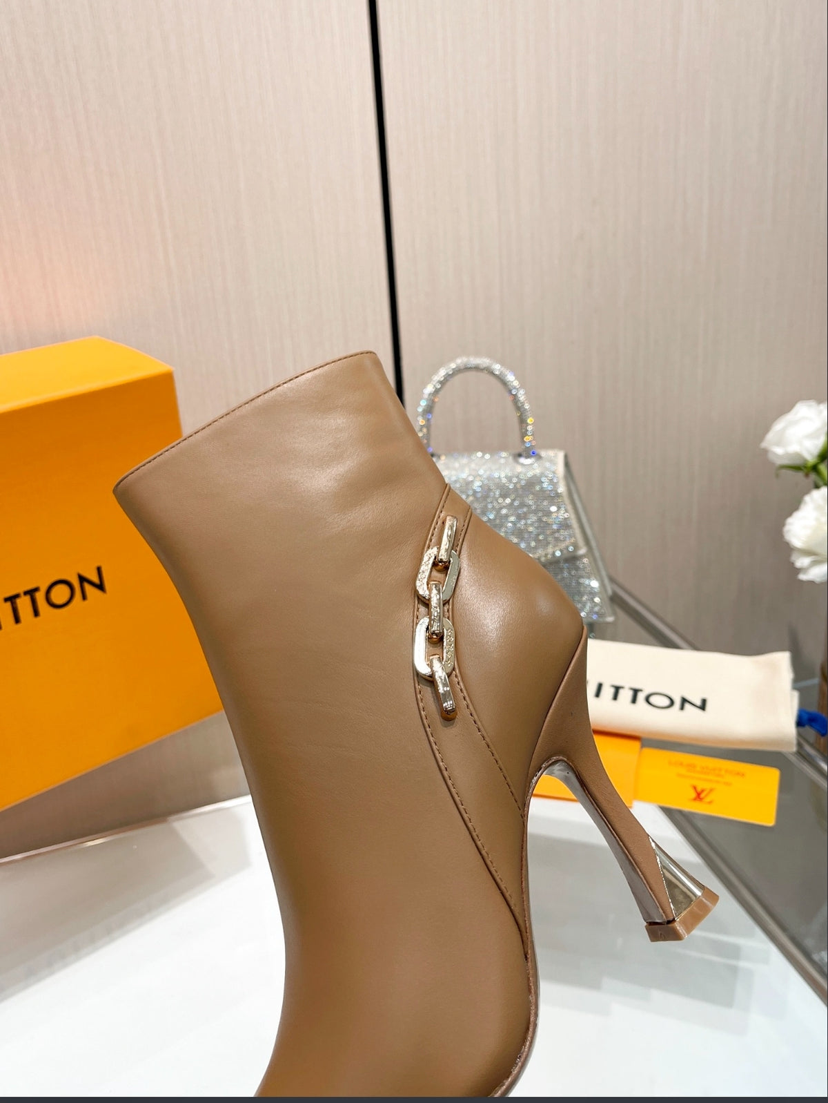 LOUIS VUITTON POINTED-TOE ANKLE BOOTS – COGNAC BROWN