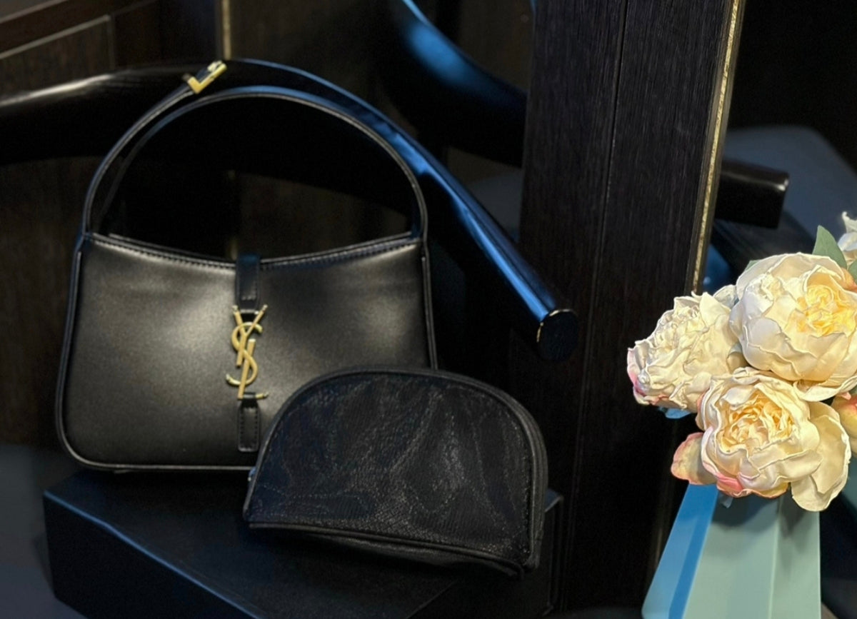 SAINT LAURENT LE 5 À 7 – BLACK / GOLD