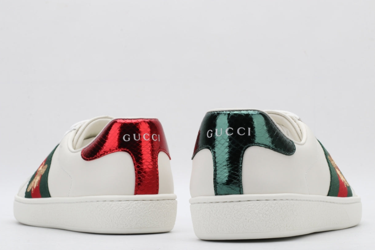 Gucci Ace Sneaker com Abelha Bordada