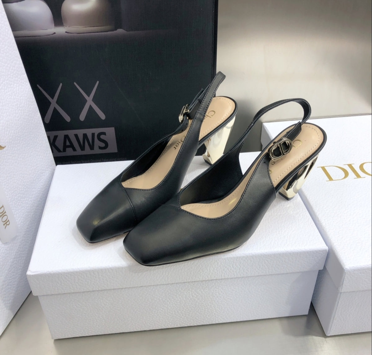 Dior Black Slingback Pump – Sculptural Gold Heel