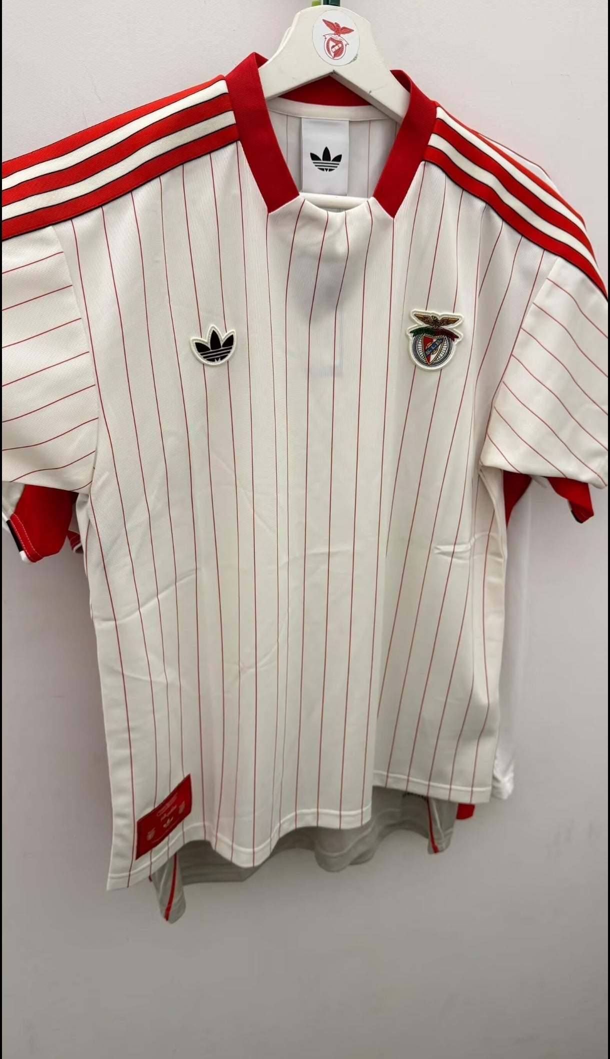 SL Benfica Adidas Originals Retro – Branca/Vermelha