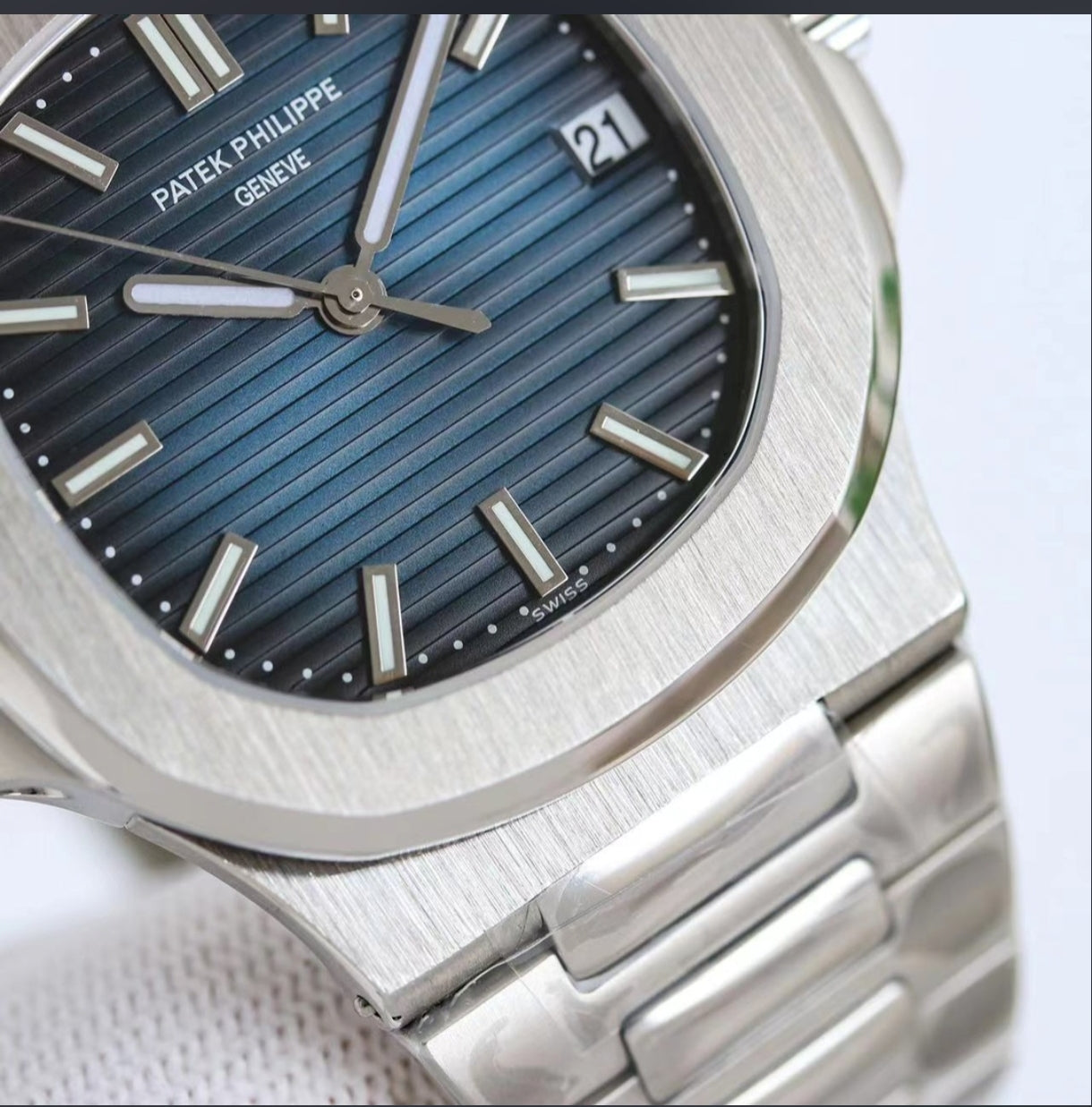Patek Philippe Nautilus 5711/1A-010