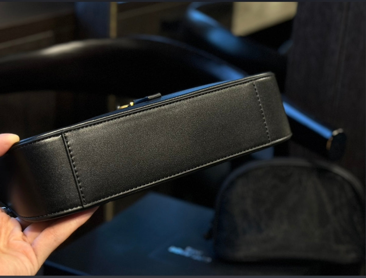 SAINT LAURENT LE 5 À 7 – BLACK / GOLD