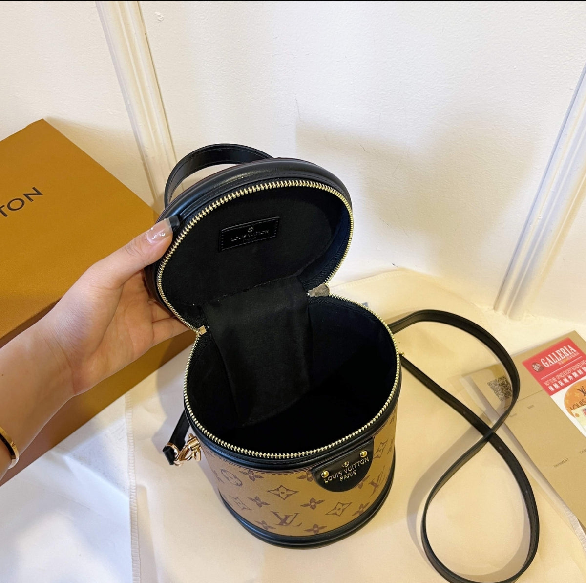 Louis Vuitton Cannes em Monogram
