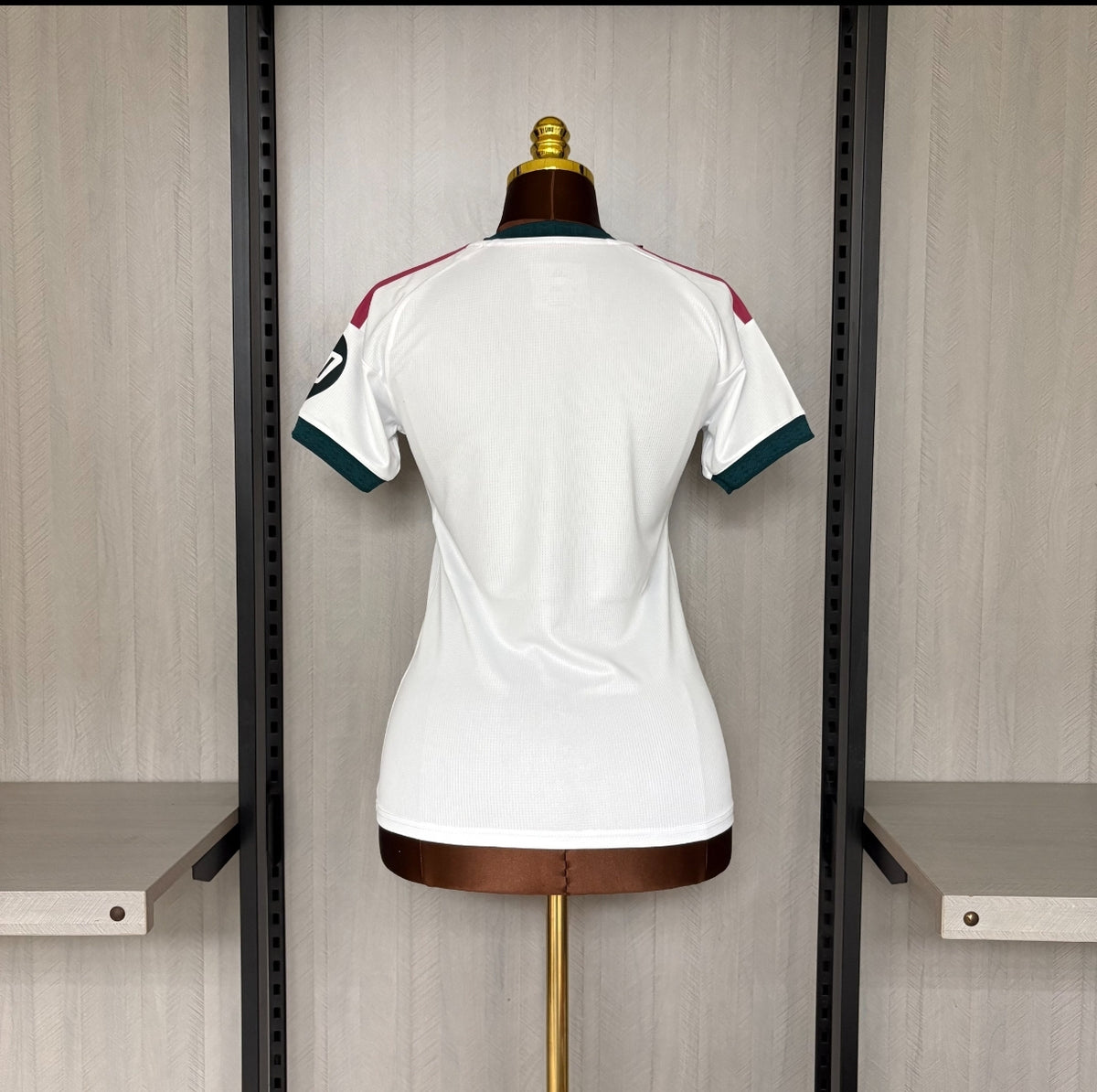 Real Madrid  Home Jersey 26/27 (Versão Feminina)