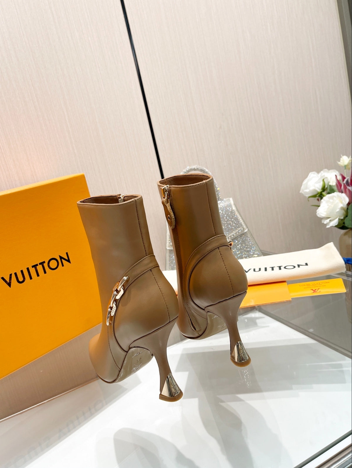 LOUIS VUITTON POINTED-TOE ANKLE BOOTS – COGNAC BROWN