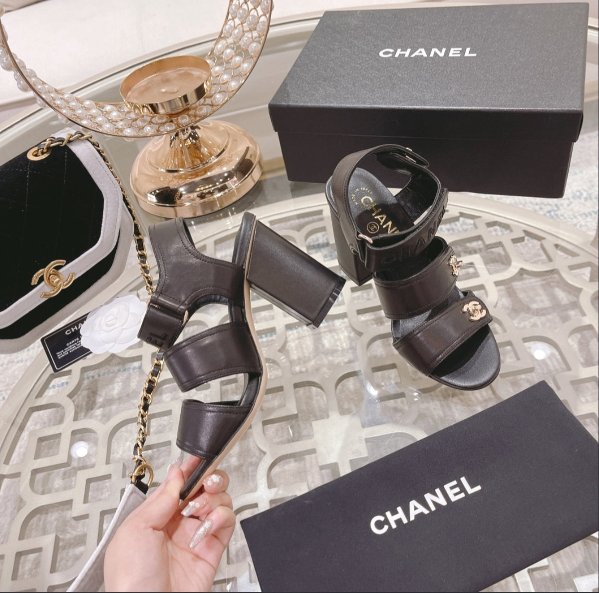 CHANEL CC STRAPPY BLOCK-HEEL SANDALS – BLACK / GOLD