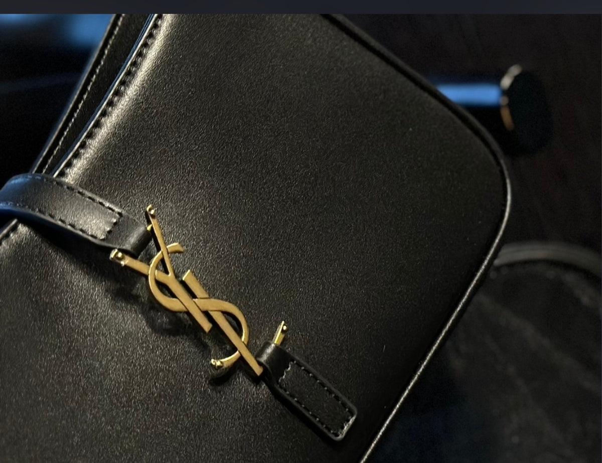 SAINT LAURENT LE 5 À 7 – BLACK / GOLD