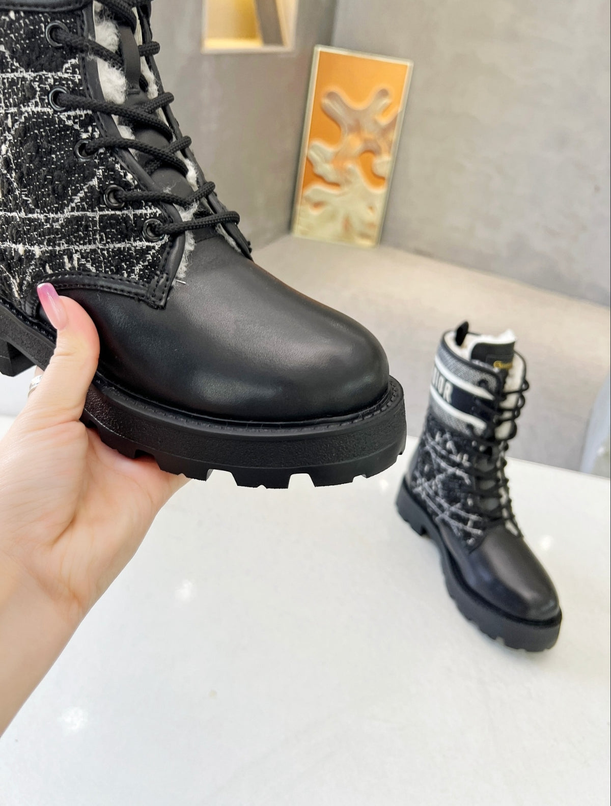 DIOR OBLIQUE LACE-UP COMBAT BOOTS – BLACK / BEIGE / GOLD