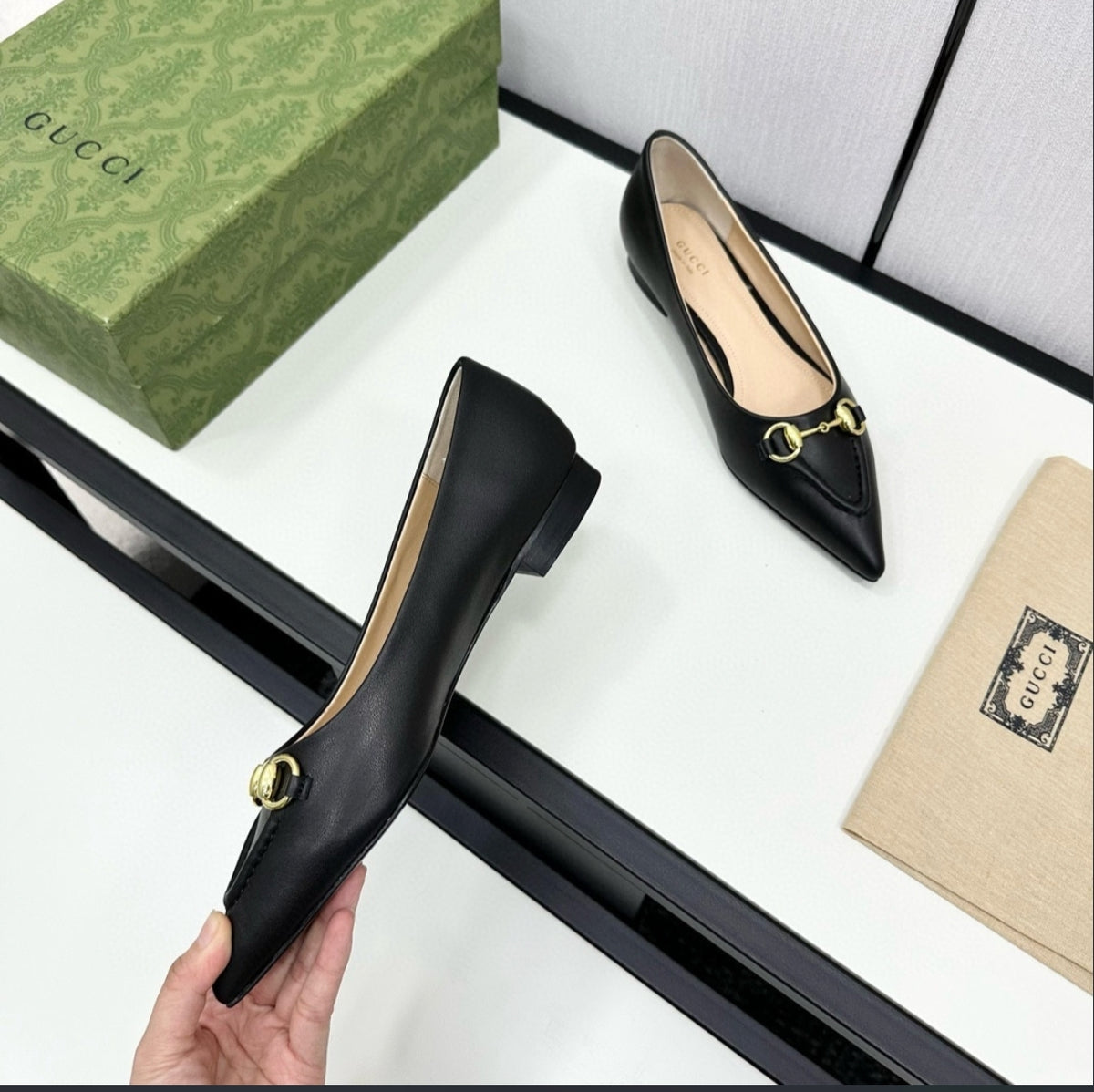 Gucci Horsebit Pointed-Toe Pump