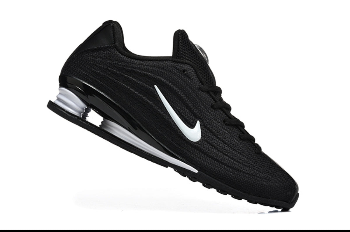 Nike Air Max 95 Preto e Branco