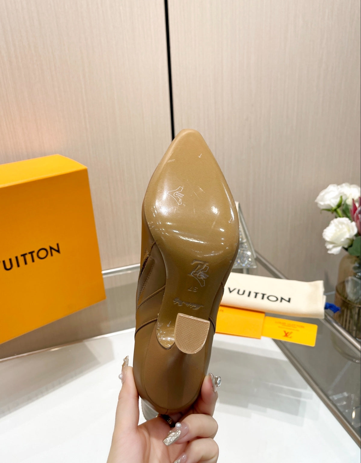 LOUIS VUITTON POINTED-TOE ANKLE BOOTS – COGNAC BROWN