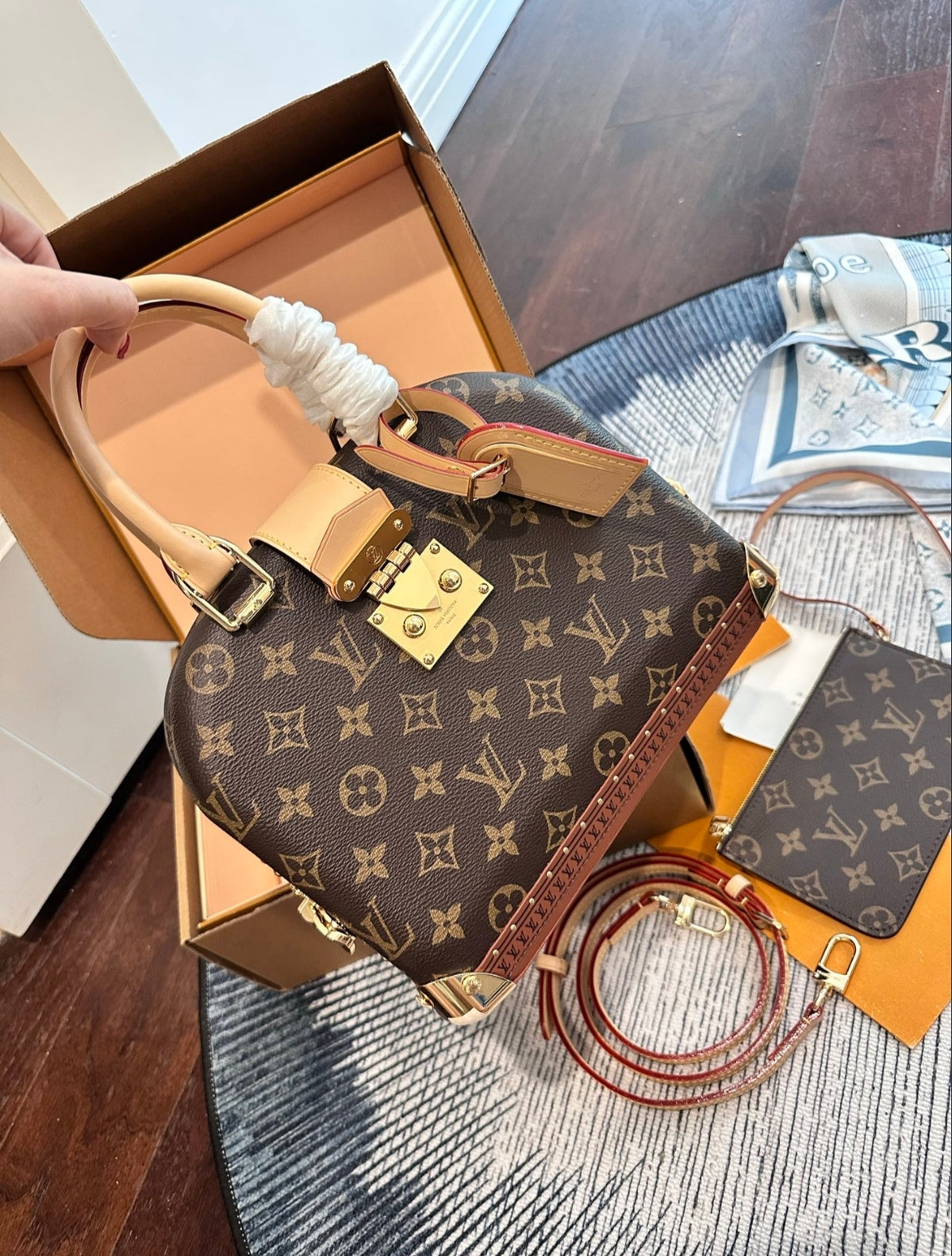 Louis Vuitton Alma Trunk BB – Monogram