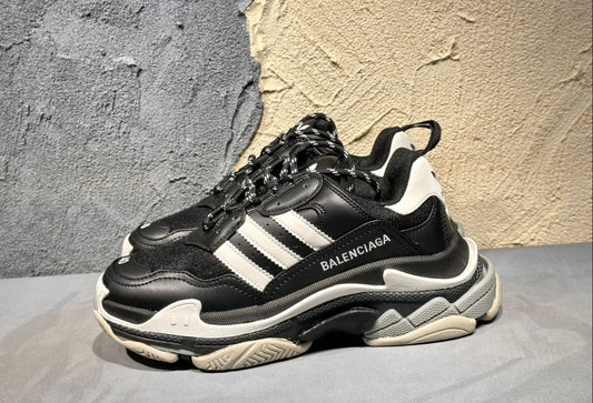 Balenciaga x adidas Triple S – Black / White
